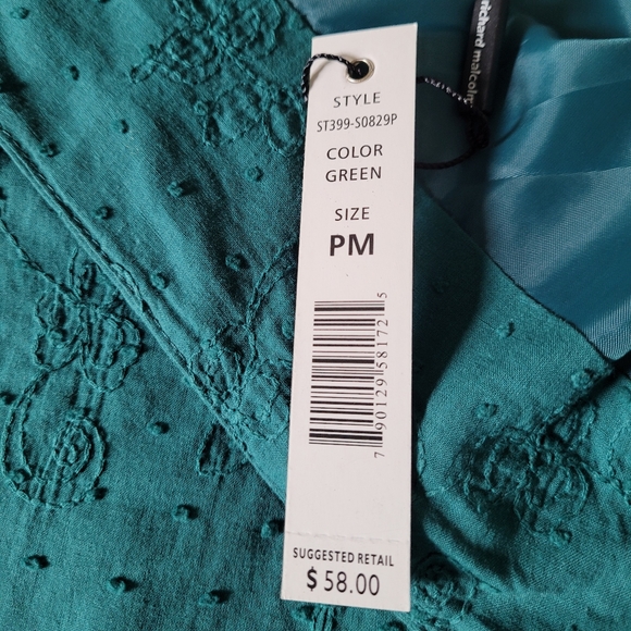 NWT Mini Skirt ❤ - Picture 5 of 6